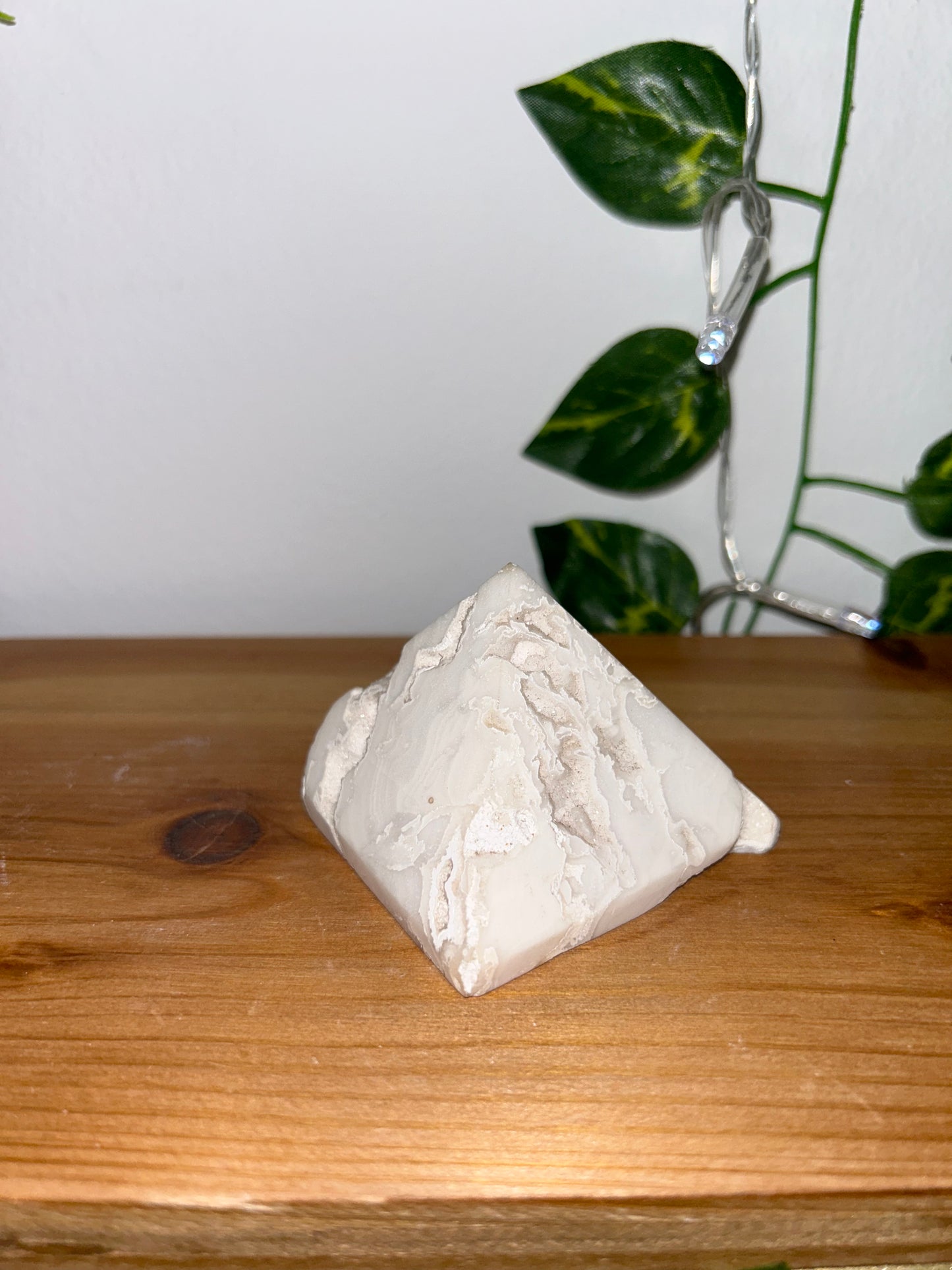 White Agate Pyramid- 120SN