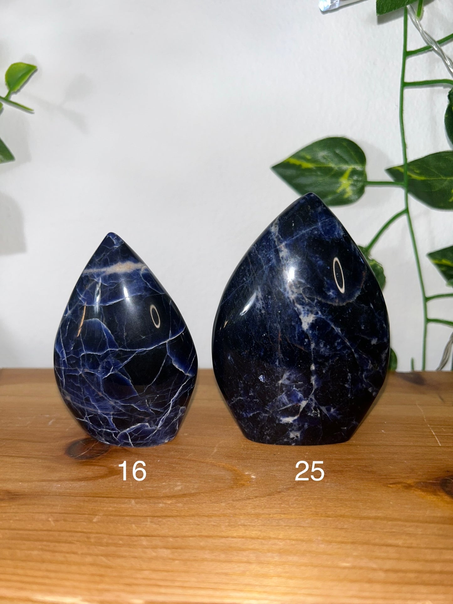 Sodalite Flame- 16,25