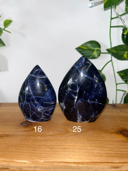 Sodalite Flame- 16,25