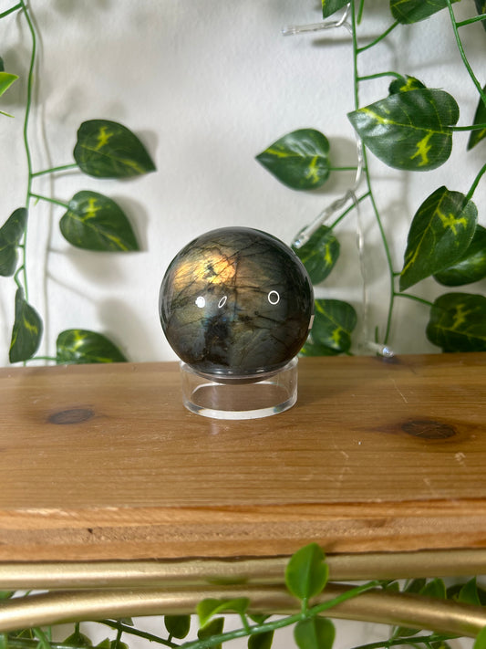 L Flashy Labradorite Sphere